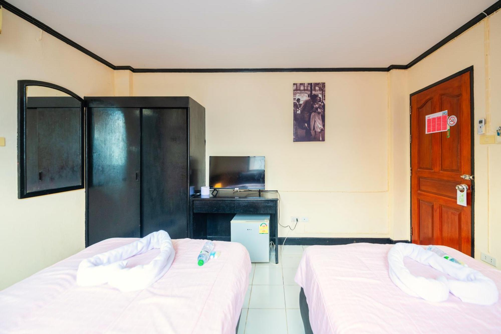 Happy Jomtien - Beachfront Rom bilde