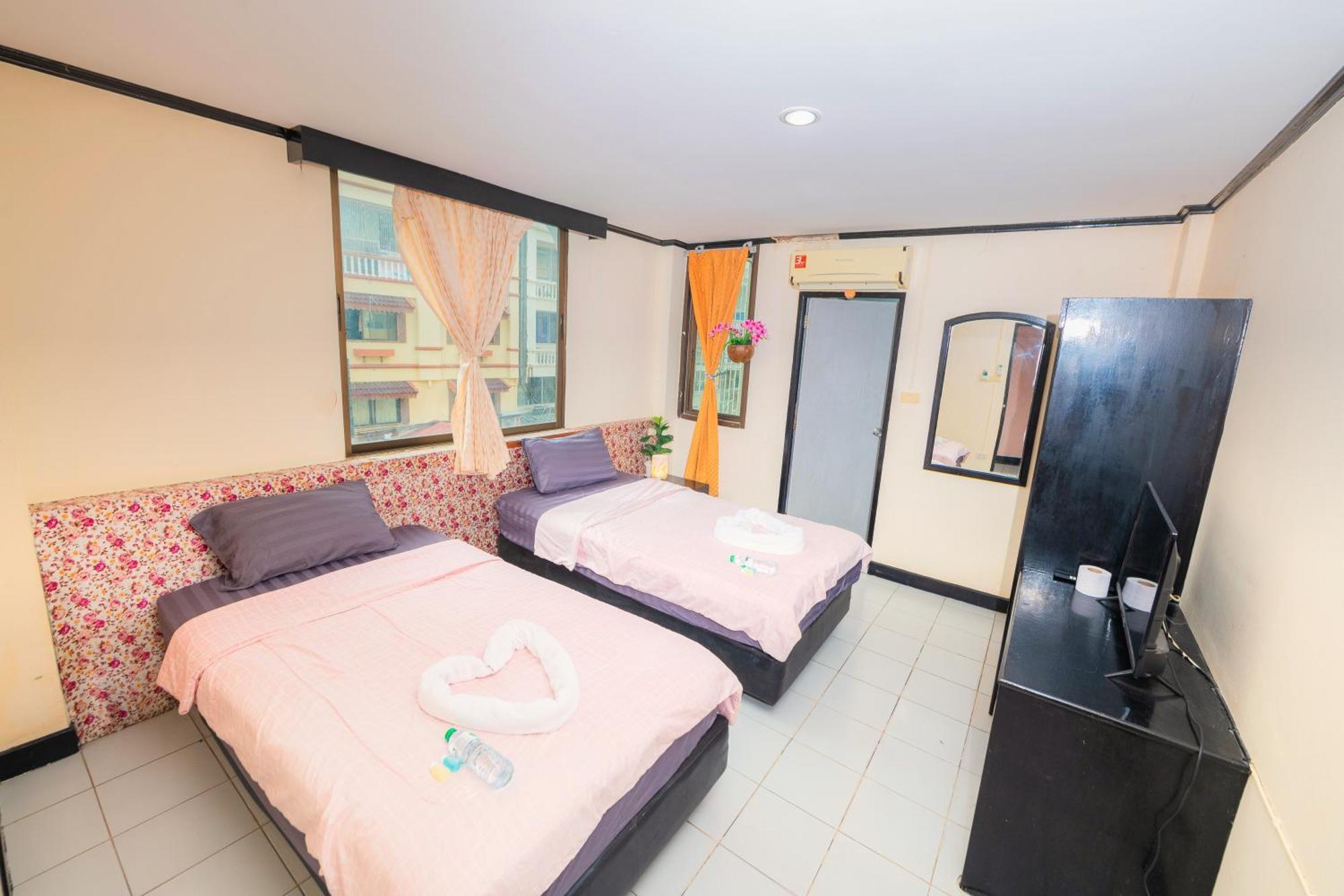 Happy Jomtien - Beachfront Rom bilde