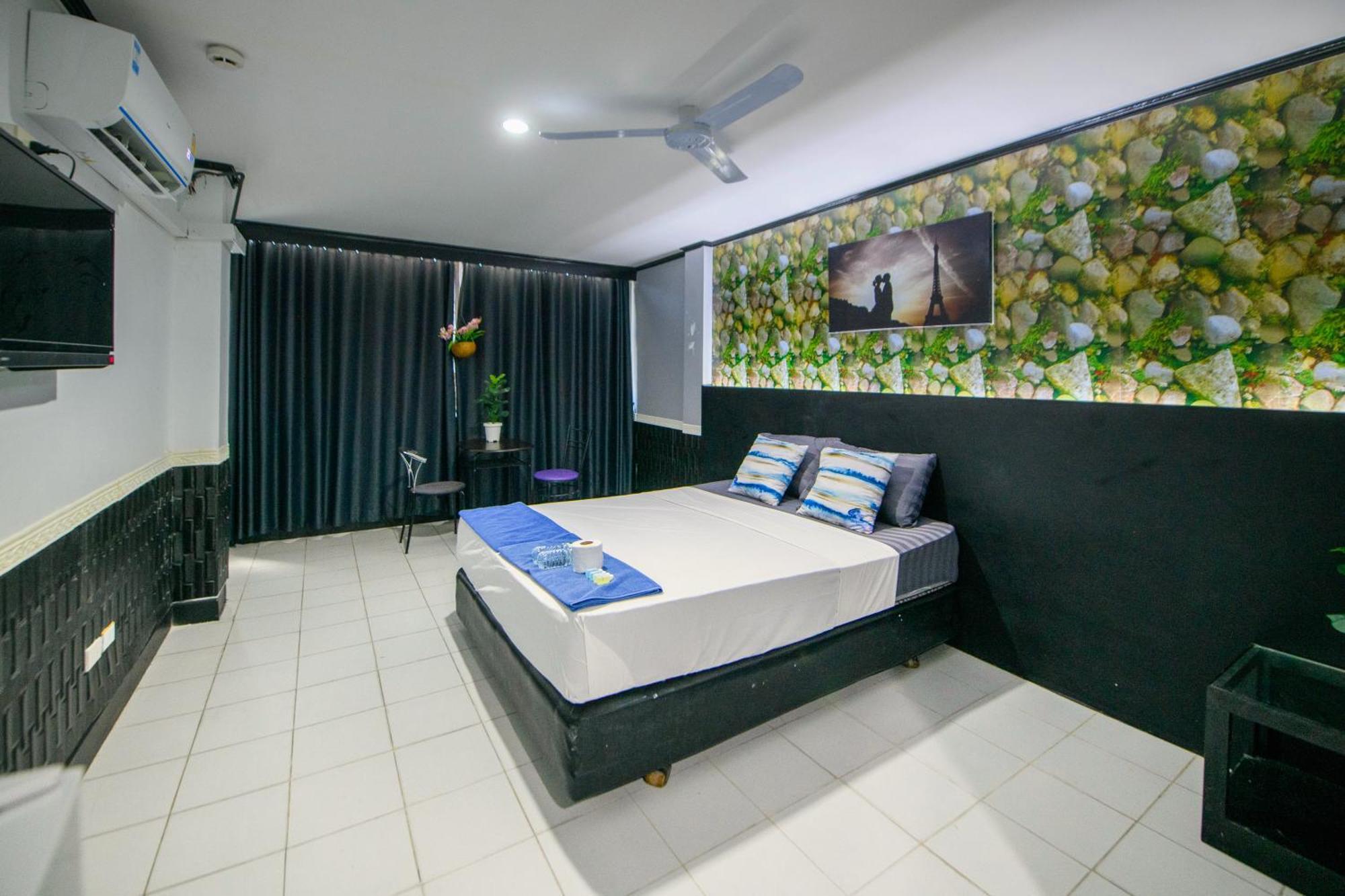 Happy Jomtien - Beachfront Rom bilde